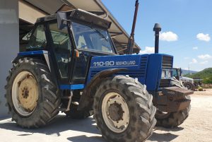 NEW HOLLAND 110-90