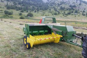 JOHN DEERE 349