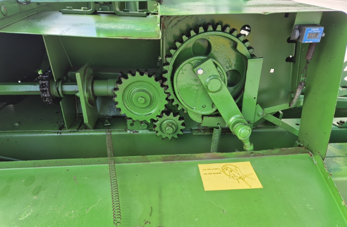 JOHN DEERE 349 - Slika 5