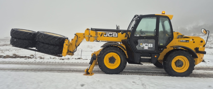 TELESKOPSKI UTOVARIVAČ JCB HI-VIZ 530.140 - Slika 2