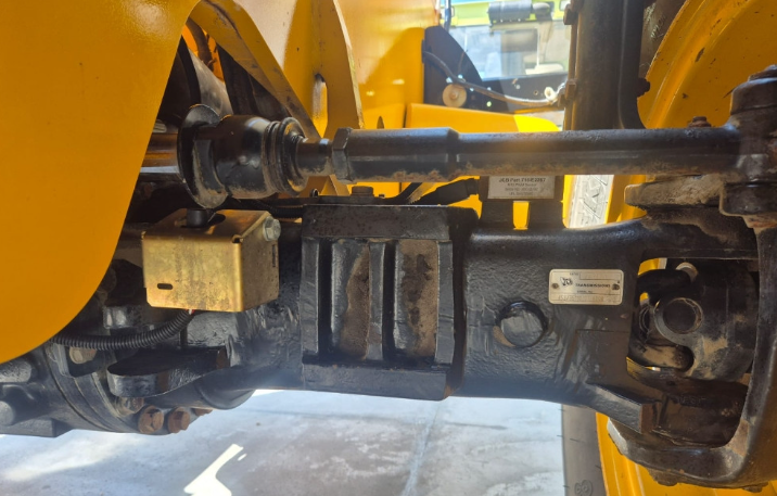 TELESKOPSKI UTOVARIVAČ JCB HI-VIZ 530.140 - Slika 4