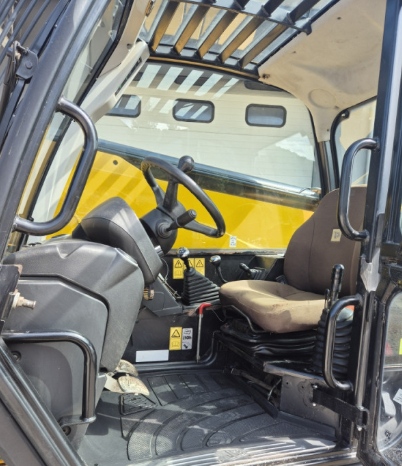 TELESKOPSKI UTOVARIVAČ JCB HI-VIZ 530.140 - Slika 9